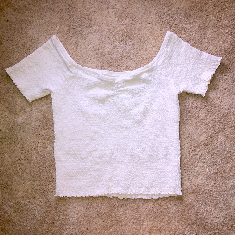 White cute top, tight-fitted